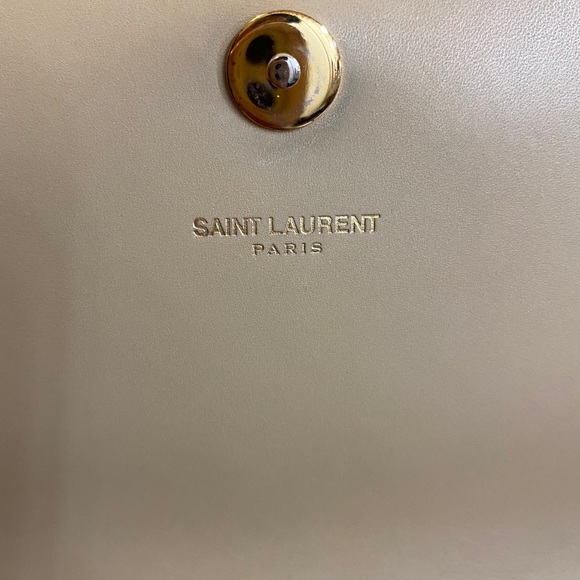 SOLD **** YSL Cassandre Clutch Nude - Picture 7 of 9